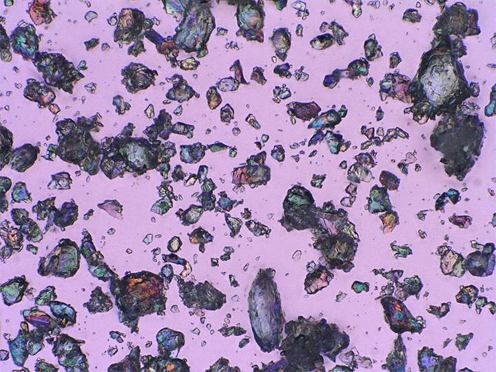 Mesure et analyse automatiques de la forme des particules au microscope numérique 4K Série VHX