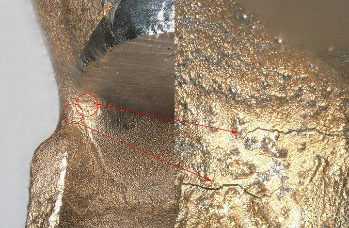 Links: standaardvergroting  Rechts: sterke vergroting