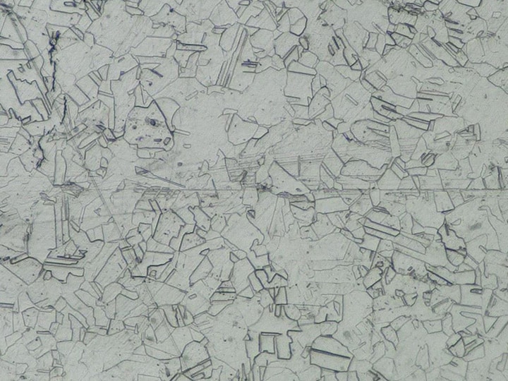 Waarneming van SUMP-monster met de 4K digitale microscoop uit de VHX-reeks